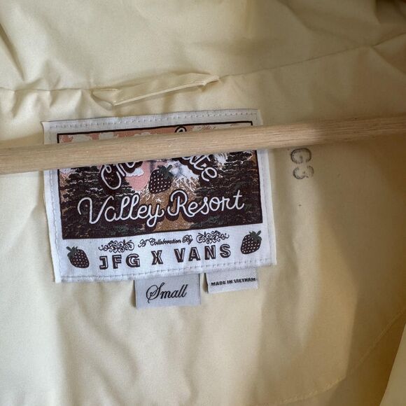 JFG x Vans Jacket Mens Small Yellow Puffer Chocolate Valley Resort Collab Patch - Picture 6 of 11